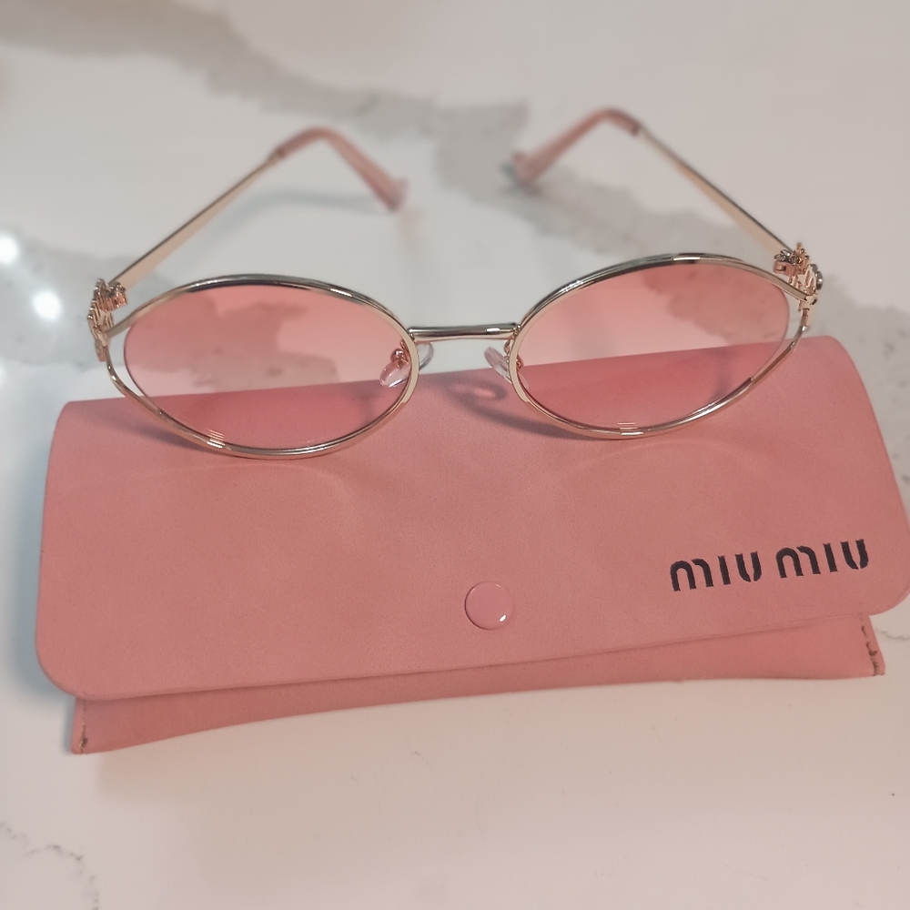 Miu Miu Pink Sunglasses with Case Lightweight Oval Gradient